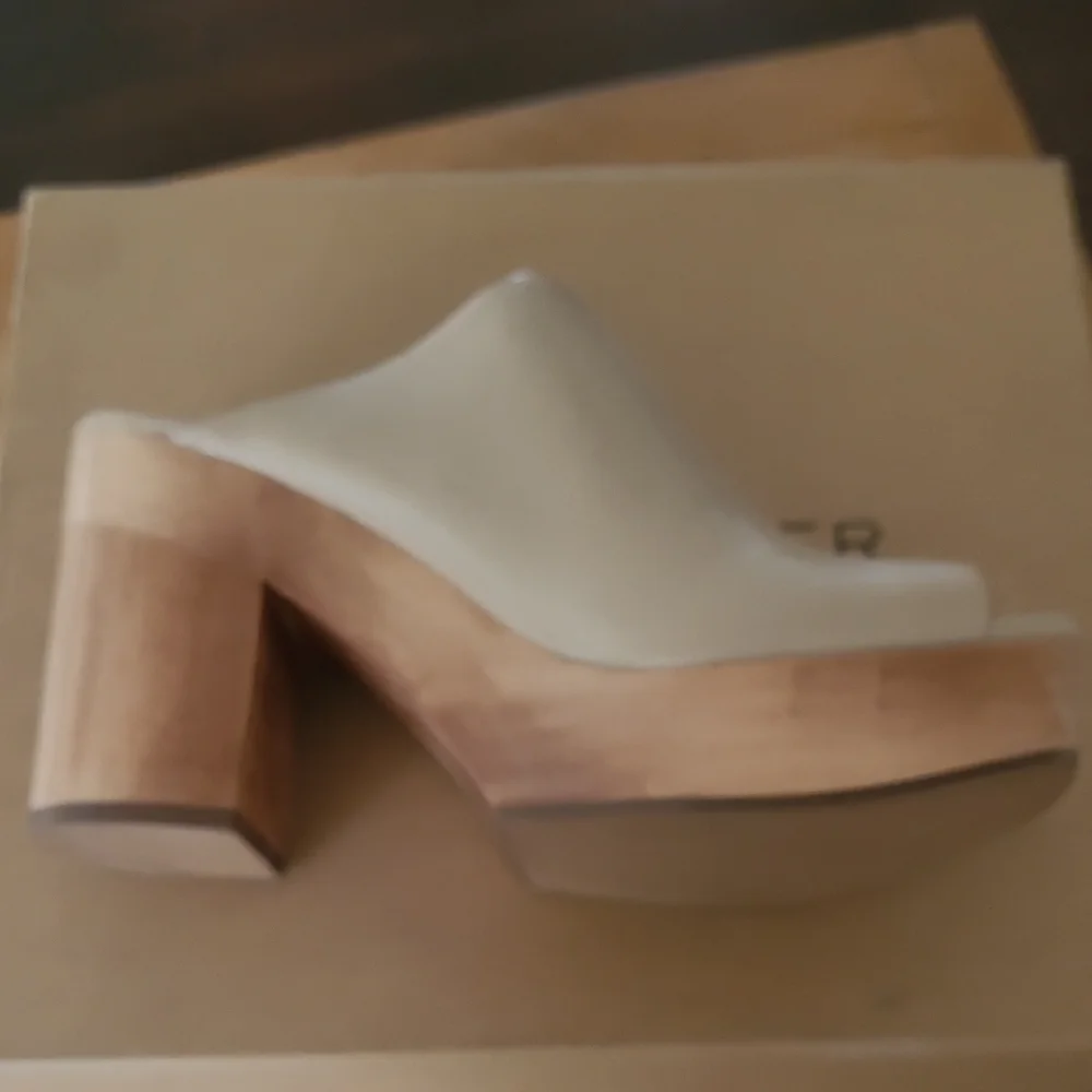NIB Kelsi Dagger Sheep Napa Leather Nude Tan Wooden Platform 7.5 Bundle Discount